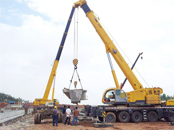 如何購買一臺好的隨車吊?購買隨車吊注意事項(xiàng) 如何購買一臺好的隨車吊?購買隨車吊注意事項(xiàng)